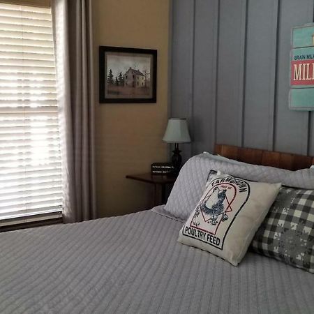 Waters Run Guest House & Suite Bittinger Buitenkant foto